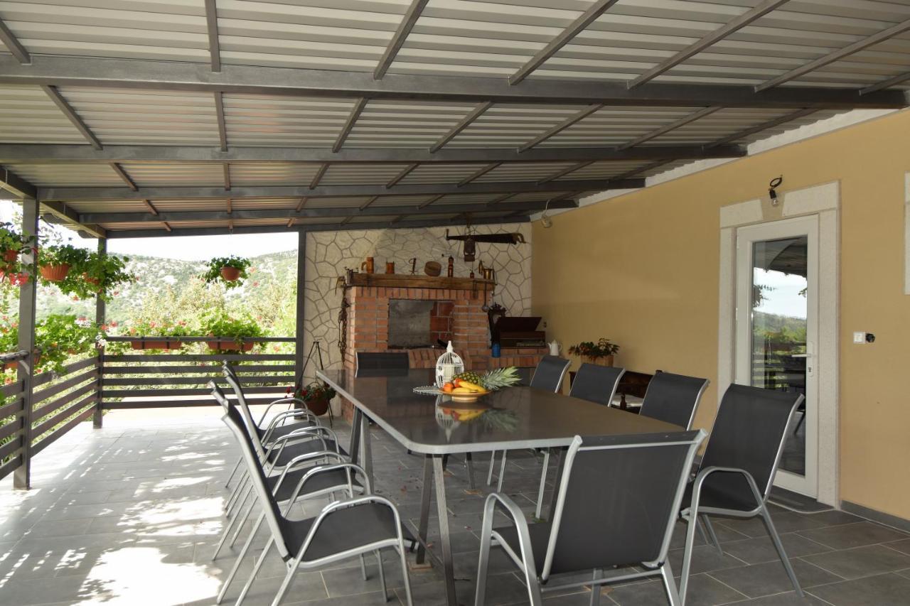 Vacation Home Vesna บริบีร์ ภายนอก รูปภาพ