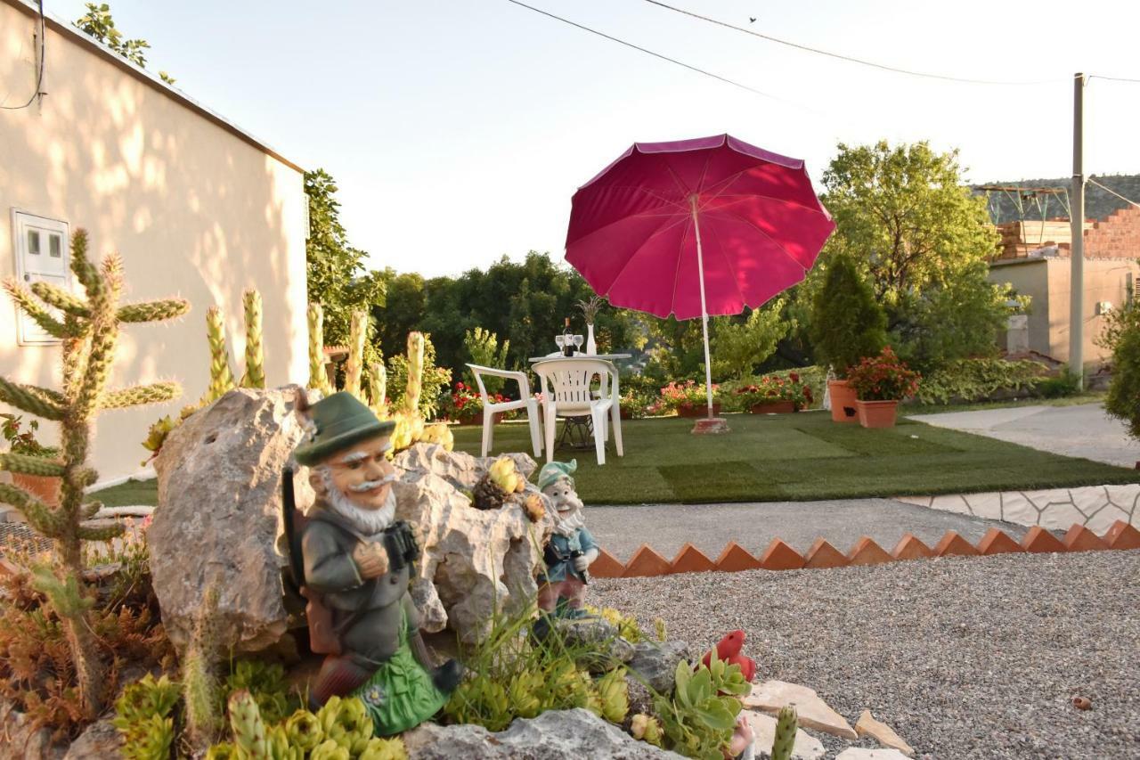 Vacation Home Vesna บริบีร์ ภายนอก รูปภาพ