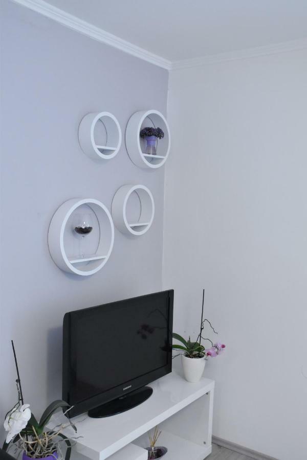 Vacation Home Vesna บริบีร์ ภายนอก รูปภาพ