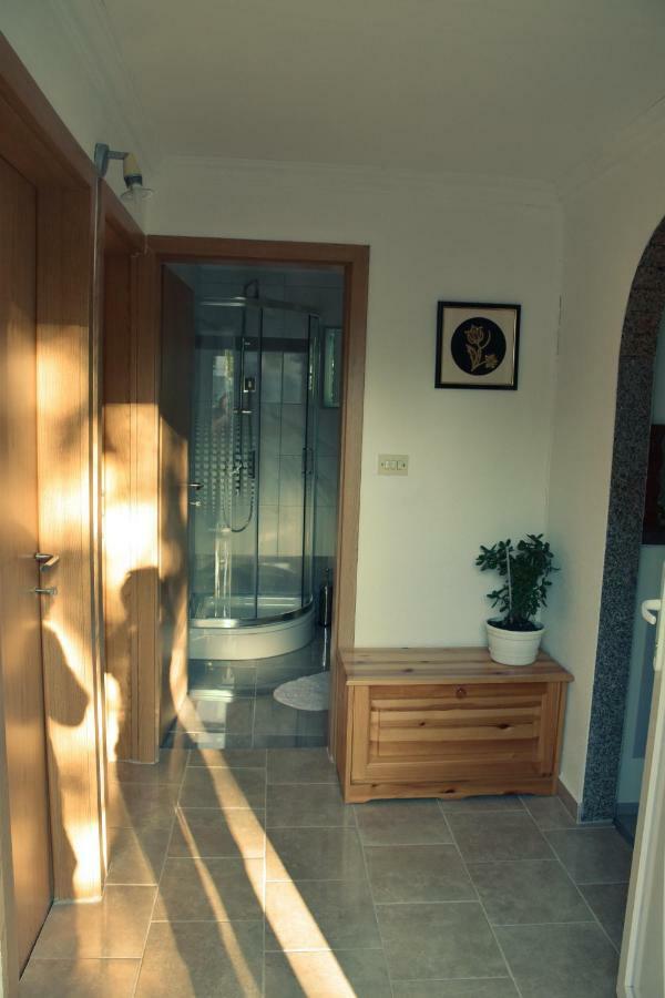 Vacation Home Vesna บริบีร์ ภายนอก รูปภาพ
